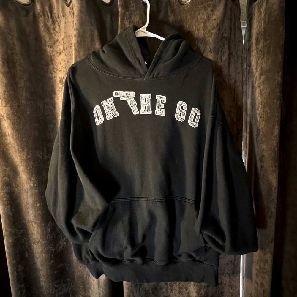 ON THE GO HOODIE